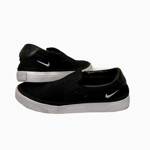 Nike Women’s Court Legacy Slip On Sneakers 8.5